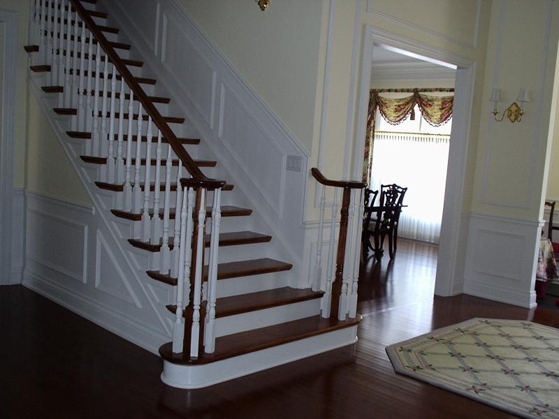 Straight Stairs Wood Pickets Gallery Roes Stair Corp